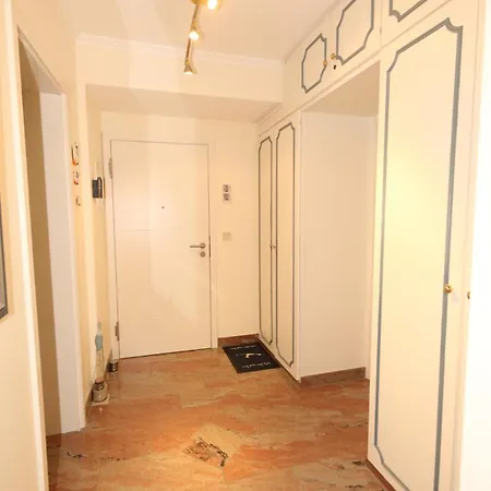 Hebben Haus Atrium Apartment